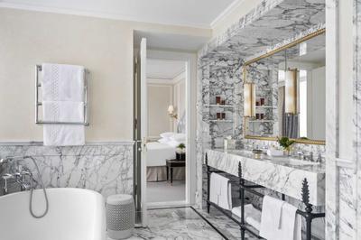 St. Moritz Suite