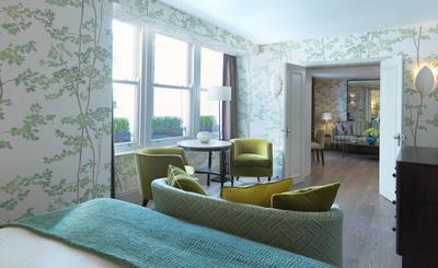 Brown Suite