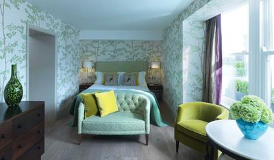 Brown Suite