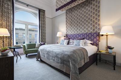 Glamis Suite