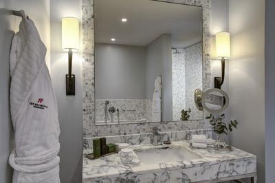Castle View Suite