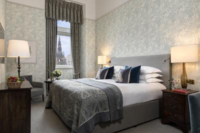 Castle View Suite