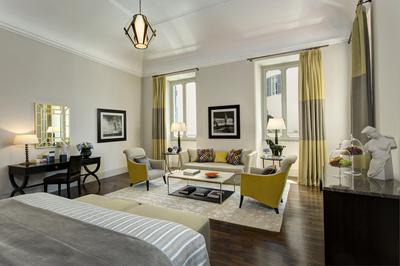 Junior Deluxe Suite
