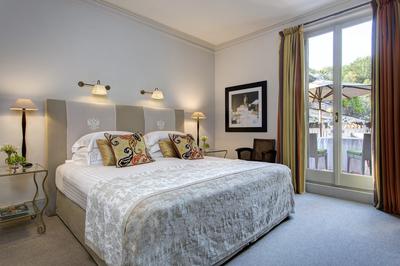 Vaselli Suite