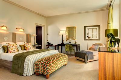 Junior Deluxe Suite
