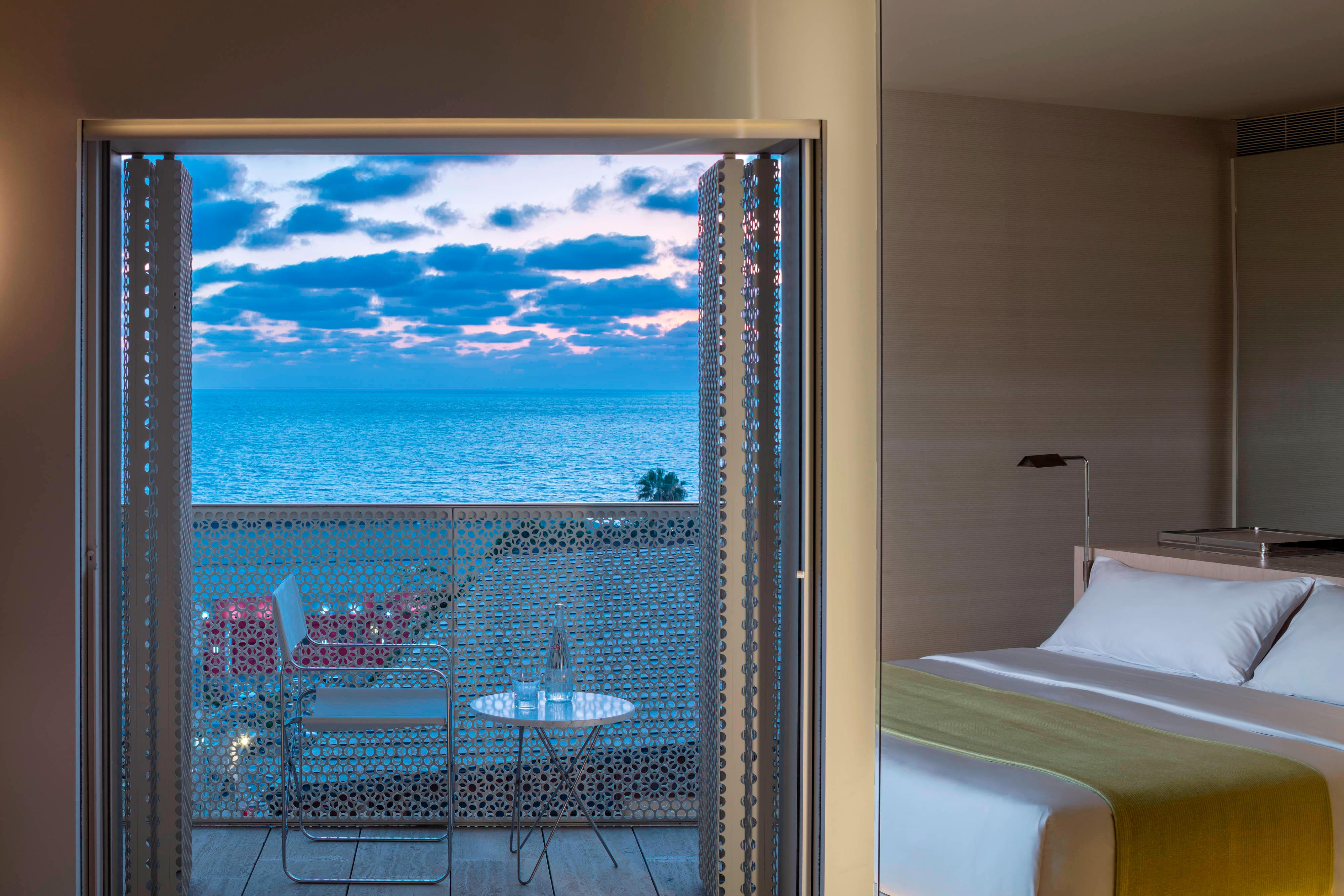 Deluxe Sea View