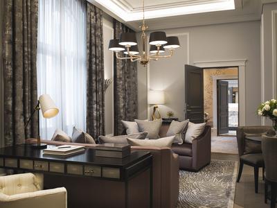Signature Suite Colonialmajor