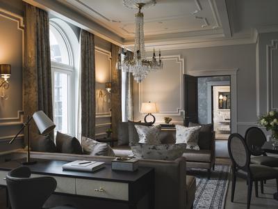 Signature Suite