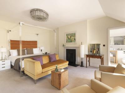 Mansion Deluxe Room