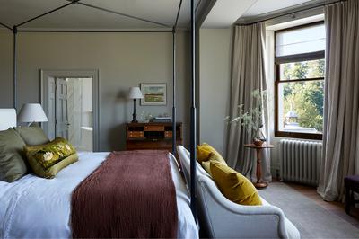 Lake Room
