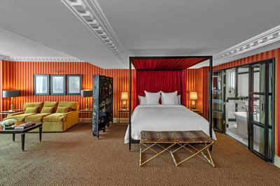 Signature Suite