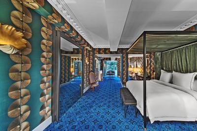 Signature Suite