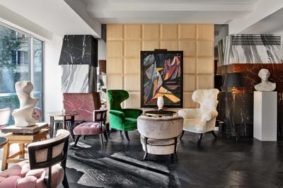 Le Bizazz Bar