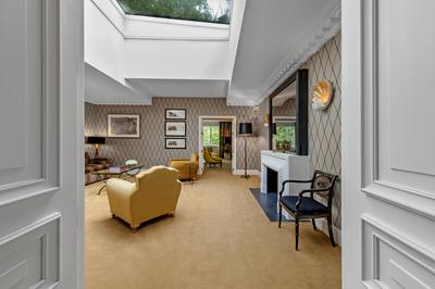Parisian Suite
