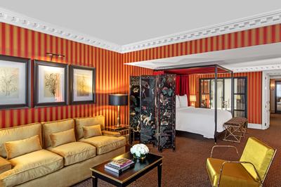 Signature Suite