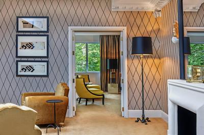 Parisian Suite