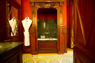 Oscar Wilde Suite