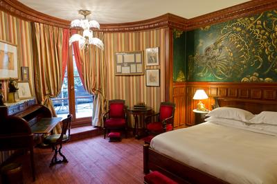 Oscar Wilde Suite