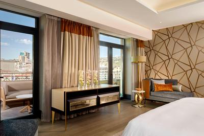 Alexander Presidential Suite