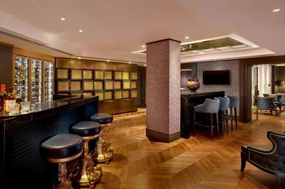 The Keys Lounge