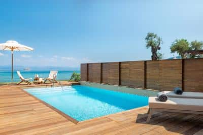 Pavilion Suite Waterfront Deck