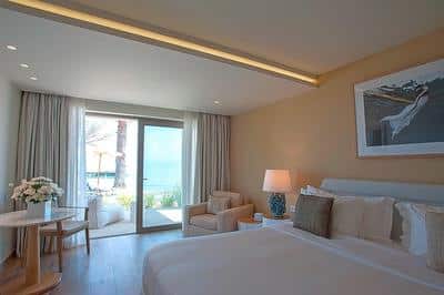 King Emerald Suite