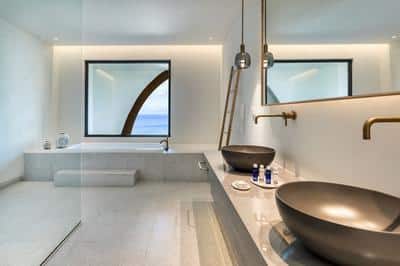 Grand Opal Suite Bathroom