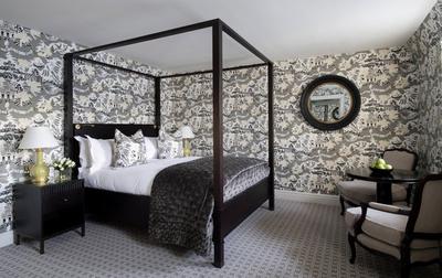 Studio Suite - Four Poster Bed