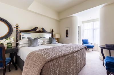 Classic Room - Twin Beds