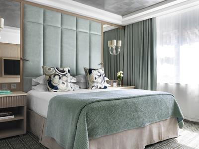 Luxury Suite