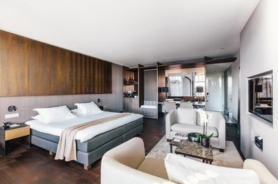 Junior Suite Canal View