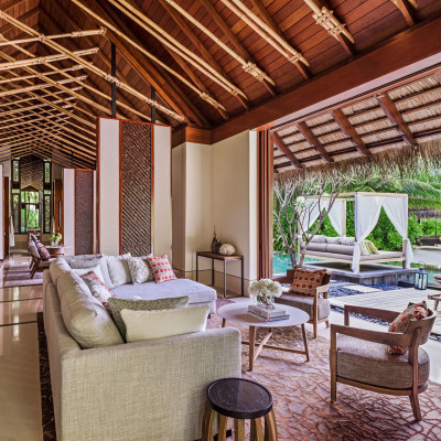 Grand Beach Villa with Pool