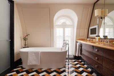 Whitehall Penthouse