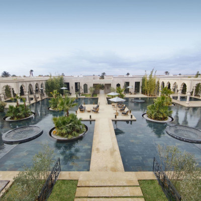 Palais Namaskar image