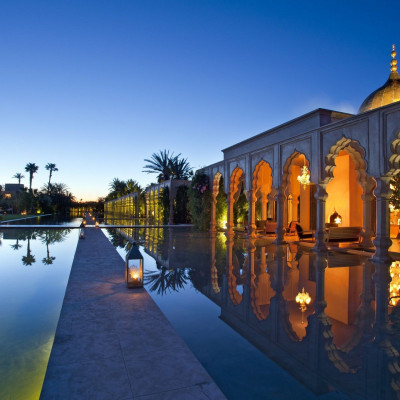Palais Namaskar image