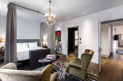 Acacia Suite
