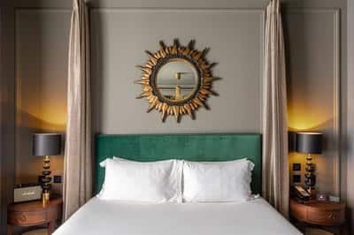 Newman Suite
