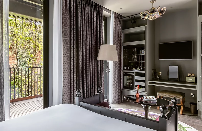 Terrace Rooms
