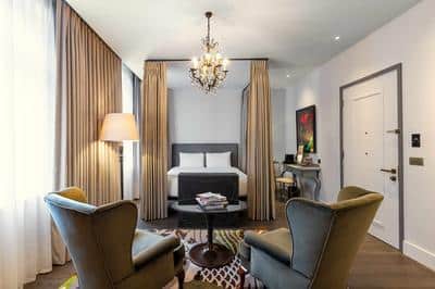 Acacia Suite
