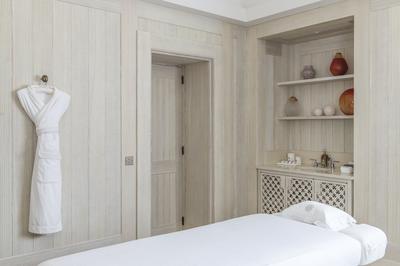 Villa de France - 5 Bedrooms