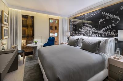 Deluxe Barcelona Room