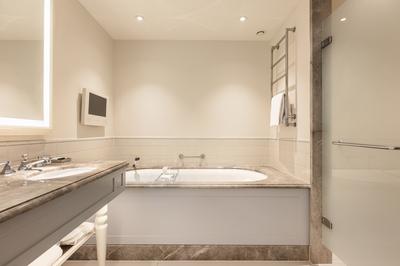 Junior Suite - Canal View