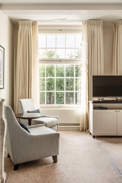 1-Bedroom Suite - Canal View
