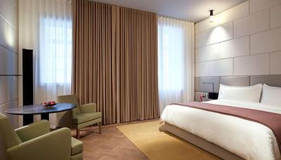 Grand Superior Room