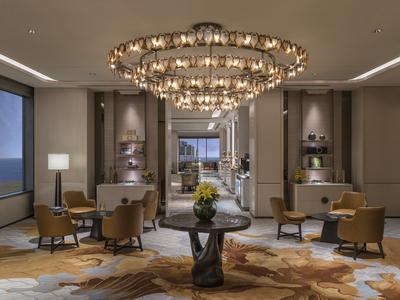 Club Lounge