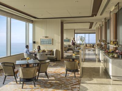 Club Lounge