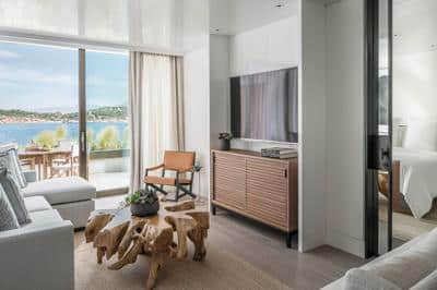 Nafsika Sea-View One-Bedroom Suite