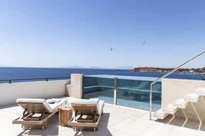 Nafsika Ambassador Suite