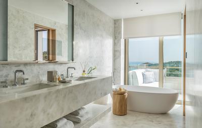 Arion Pine-View Room
