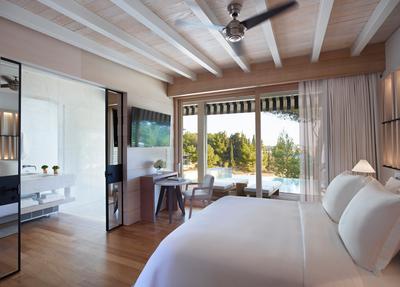 Sea View Bungalow with Pool
